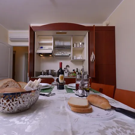 Costa Smeralda מלון דירות גרוטמארה
