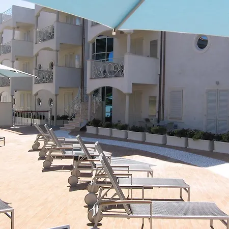 Costa Smeralda Lägenhetshotell Grottammare