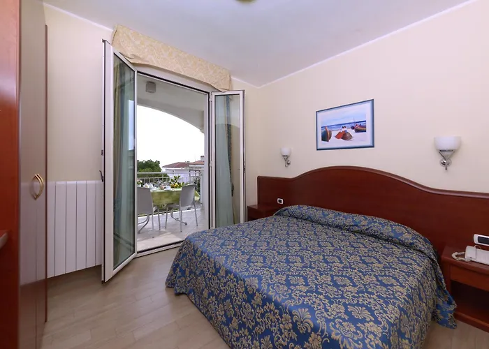 Costa Smeralda Апарт-отель 3*